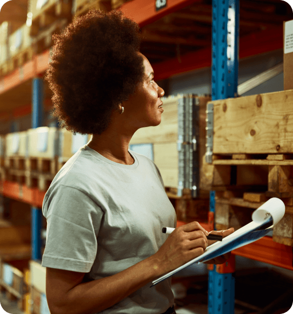 Warehouse worker using Bitstac